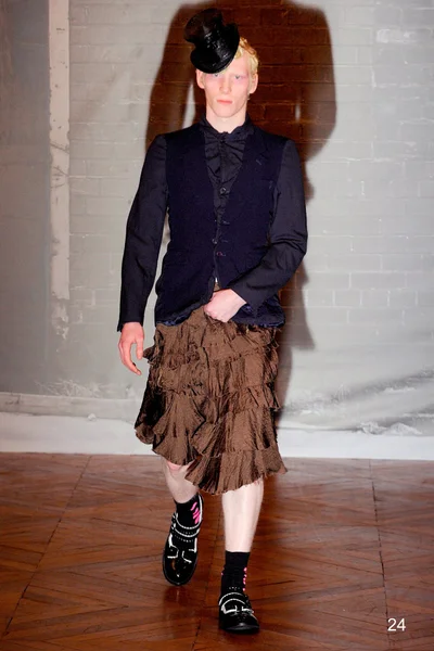 Look 24